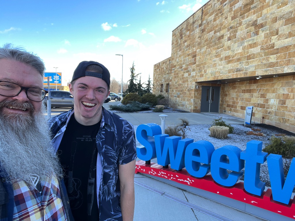 A Really Sweet Visit to Sweetwater.com